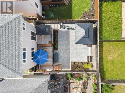 220 Harthill Way, Ottawa, ON 