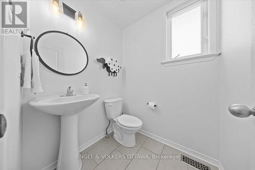 2pc Bath - 220 Harthill Way, Ottawa, ON 