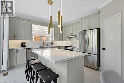 36 Dellgrove Circle, Cambridge, ON - Indoor Photo Showing Kitchen With Upgraded Kitchen