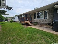 619 BRIMACOMBE DRIVE Weyburn, SK S4H 2P3