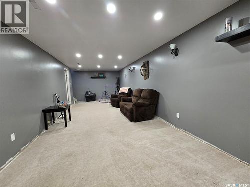 619 Brimacombe Drive, Weyburn, SK 