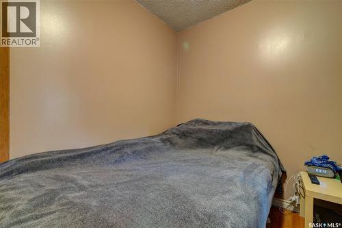 1745 Quebec Street, Regina, SK - Indoor Photo Showing Bedroom