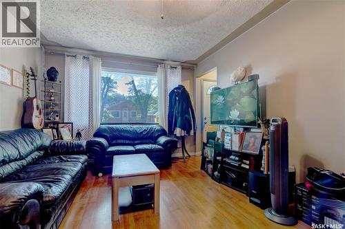 1745 Quebec Street, Regina, SK - Indoor