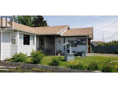 7036 93 MILE FRONTAGE ROAD  100 Mile House, BC V0K 2E2
