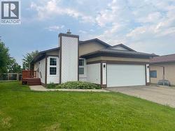 11409 110 ave. cres Fairview, AB T0H 1L0