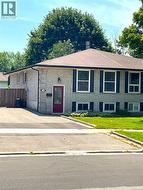 126 MCCRANEY Street W  Oakville, ON L6H 1H6