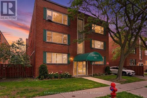 310 - 836 CONCESSION STREET  Hamilton, ON L8V 1E2