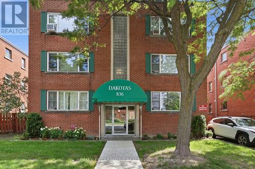 310 - 836 CONCESSION STREET  Hamilton, ON L8V 1E2