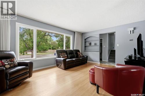 2305 Parliament AVENUE  Regina, SK S4S 4G5