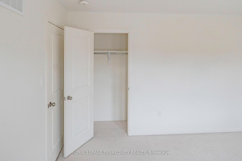27 Clipper Lane, Clarington, ON 