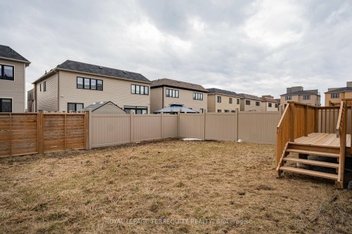 27 Clipper Lane, Clarington, ON 