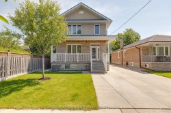 3 Gair Drive Toronto, ON M8W 4P2