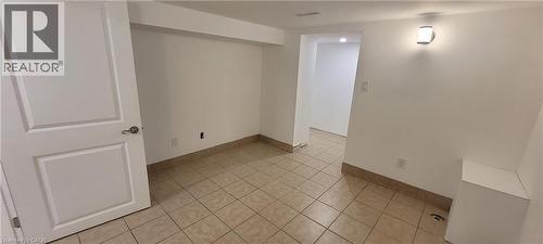 98 Limeridge Road E Unit# Lower Level, Hamilton, ON - Indoor Photo Showing Other Room