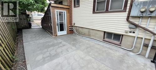 98 Limeridge Road E Unit# Lower Level, Hamilton, ON - Outdoor With Exterior