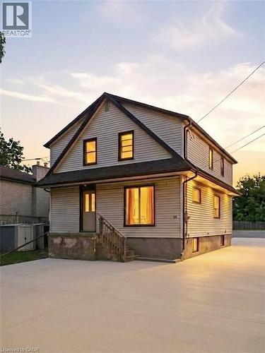98 Limeridge Road E Unit# Lower Level, Hamilton, ON - Outdoor