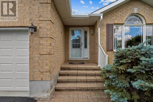 6 Stonehaven Way, Arnprior, ON 
