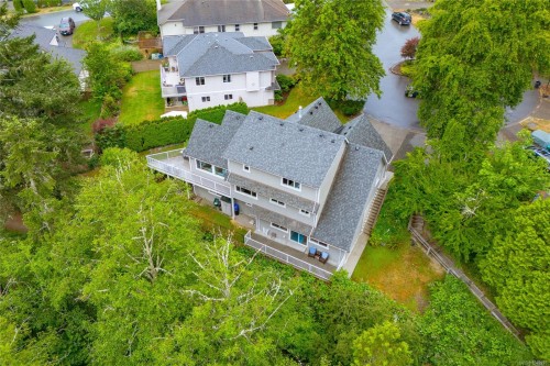 1927 Riverside Dr, View Royal, BC 