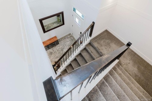 5869 Deuchars Dr, Duncan, BC 