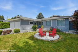 4345 Dunvegan Court Kelowna, BC V1W 1S9