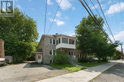 1 - 1079 NORTH RIVER ROAD Ottawa, ON K1K 3V9