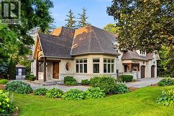 1098 LAKESHORE Road W Oakville, ON L6L 1E9
