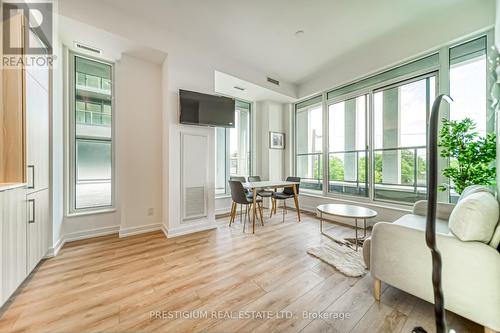 303 - 500 DUPONT STREET , Toronto, Ontario M6G 1Y7 5