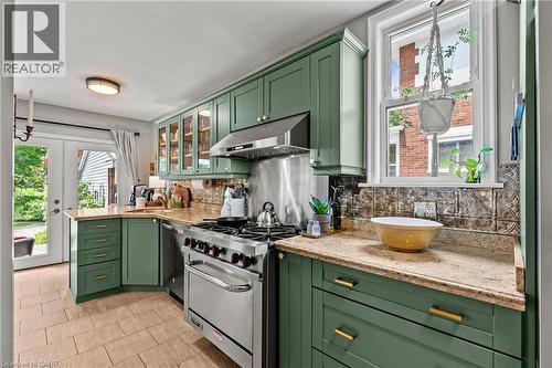 88 Rothsay Avenue, Hamilton, ON - Indoor Photo Showing Kitchen
