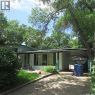 176 Halifax STREET N  Regina, SK S4R 2W4