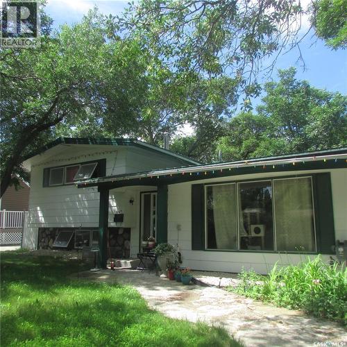 176 Halifax Street N, Regina, SK 