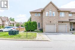 54 - 4055 FOREST RUN AVENUE S  Burlington, ON L7M 5B8