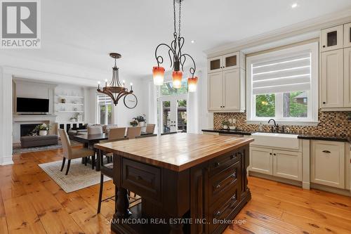 725 Queensway W, Mississauga, ON 