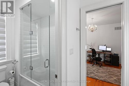 725 Queensway W, Mississauga, ON 