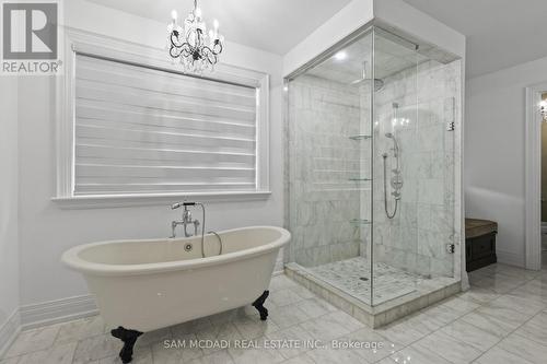 725 Queensway W, Mississauga, ON 