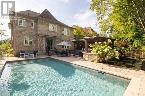 725 Queensway W, Mississauga, ON 