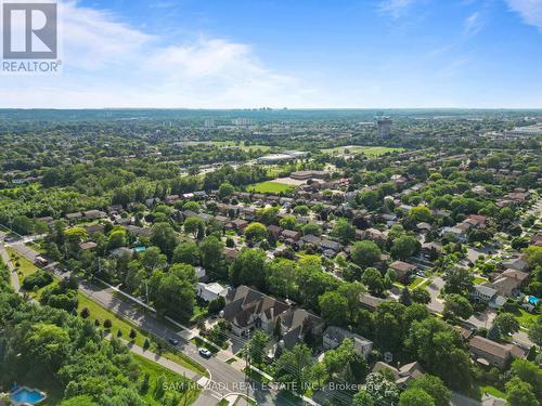 725 Queensway W, Mississauga, ON 