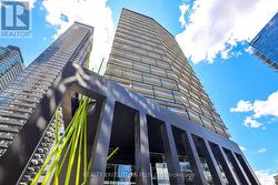 3604 - 125 PETER STREET Toronto, ON M5V 0M2