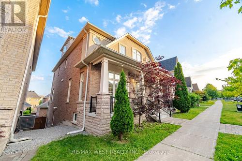 92 Glengordon Crescent, Markham, ON 