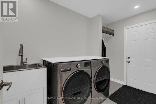 5 Magna Carta Road, Barrie, ON 