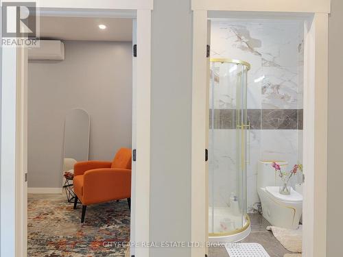 3211 Angel Pass (Secondary Dwelling) Drive, Mississauga, ON - Indoor Photo Showing Bathroom