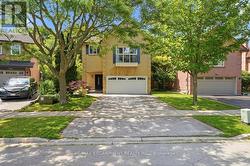 140 ROMAIN CRESCENT Oakville, ON L6H 5A6