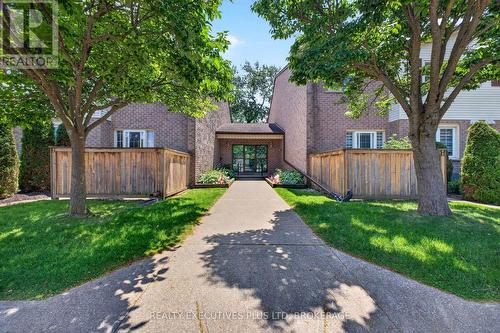 6 - 6044 SWAYZE DRIVE  Niagara Falls (Church's Lane), ON L2J 4G9