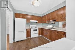 Good size kitchen - 