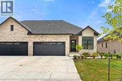 154 McLellan AVENUE Unit# B (LOWER) Amherstburg, ON N9V 0H1