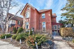 28 QUEEN STREET Innisfil, ON L0L 1L0