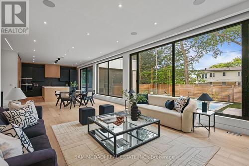 2186 Harcourt Crescent, Mississauga, ON 