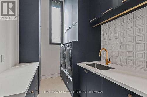 2186 Harcourt Crescent, Mississauga, ON 