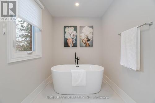 1298 Bunsden Avenue, Mississauga, ON 