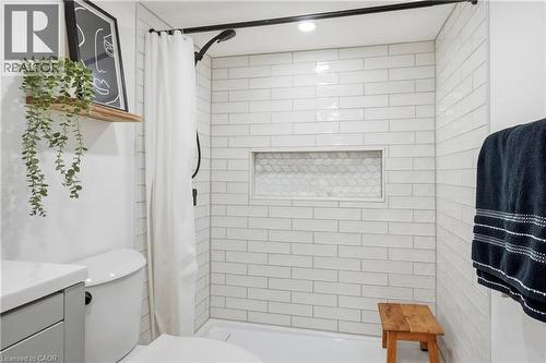 58 Tragina Avenue S, Hamilton, ON - Indoor Photo Showing Bathroom
