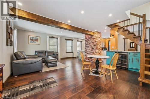 838 Moore Street, Cambridge, ON - Indoor