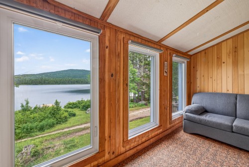 Living Room - 2 Lac Draper, Portneuf, QC 